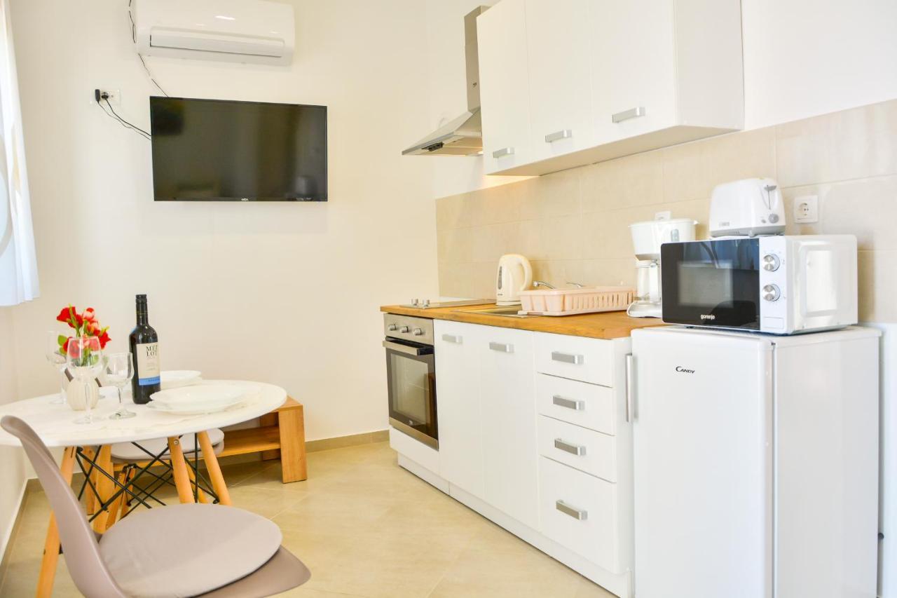 Gromila 2 Apartman Zengg Kültér fotó