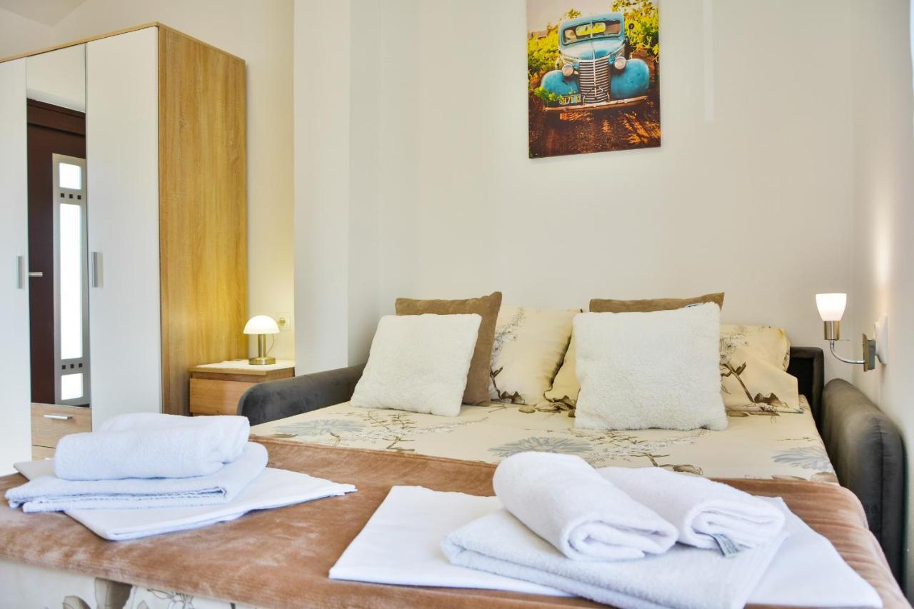 Gromila 2 Apartman Zengg Kültér fotó